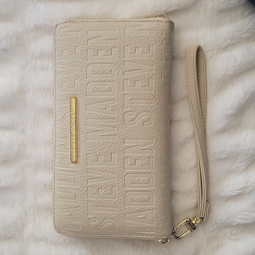 Steve Madden Clutch